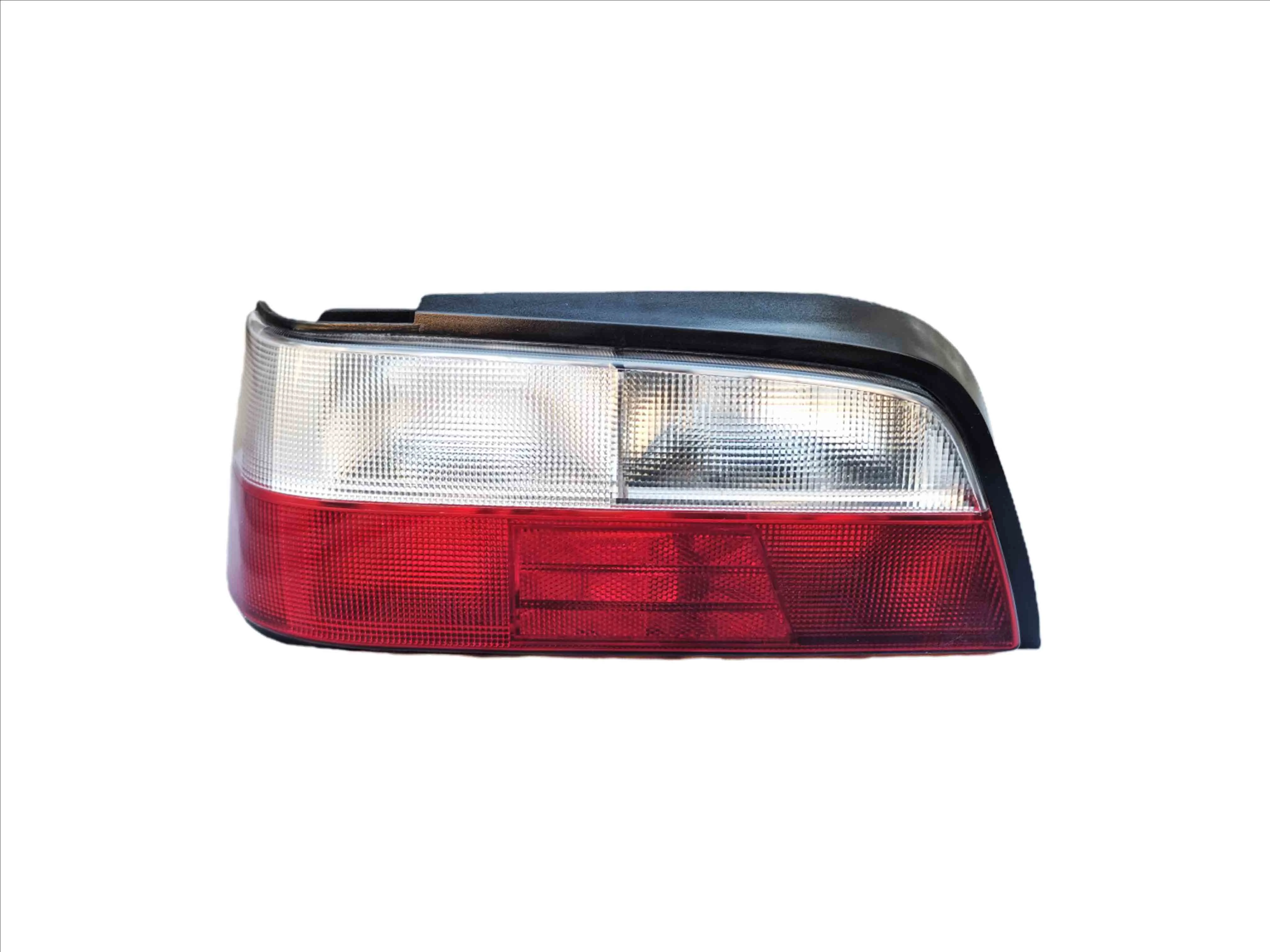 چراغ خطر عقب پژو پارس بالا سفید چپ جمعساز