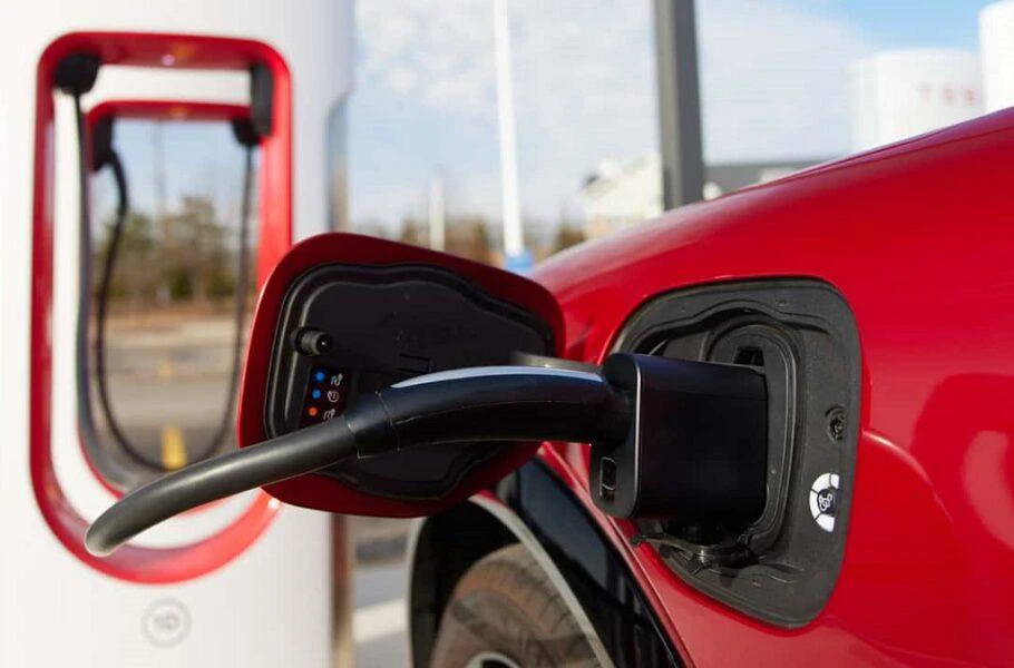 عدم موفقیت خودروهای برقی در استرالیا و آمریکا | صحت بخش