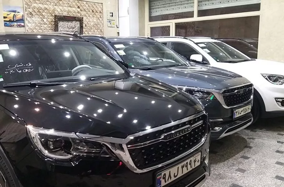 رکود بازار خودرو بدون توجه به تلاطم بازارهای دیگر همچنان باقی مانده است | صحت بخش