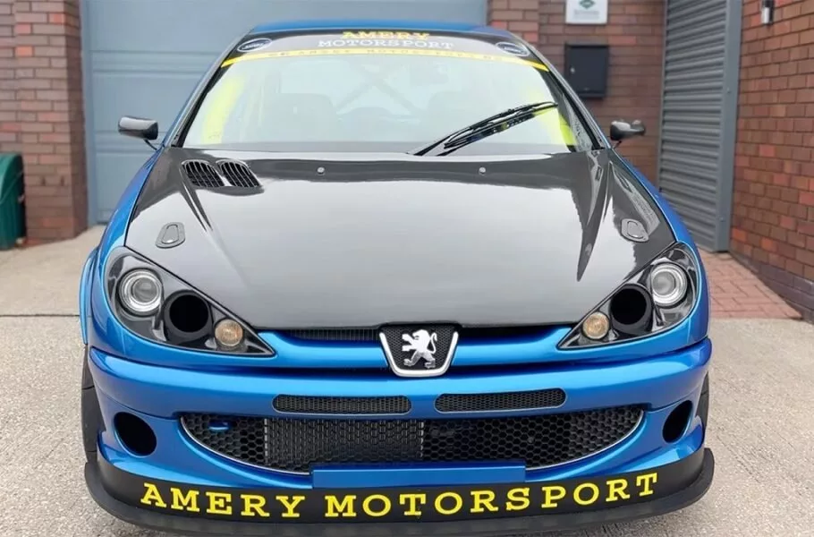 تیونینگ پژو 206 با موتور هوندا سیویک، اثری دیگر از تیونرهای بریتانیایی | صحت بخش