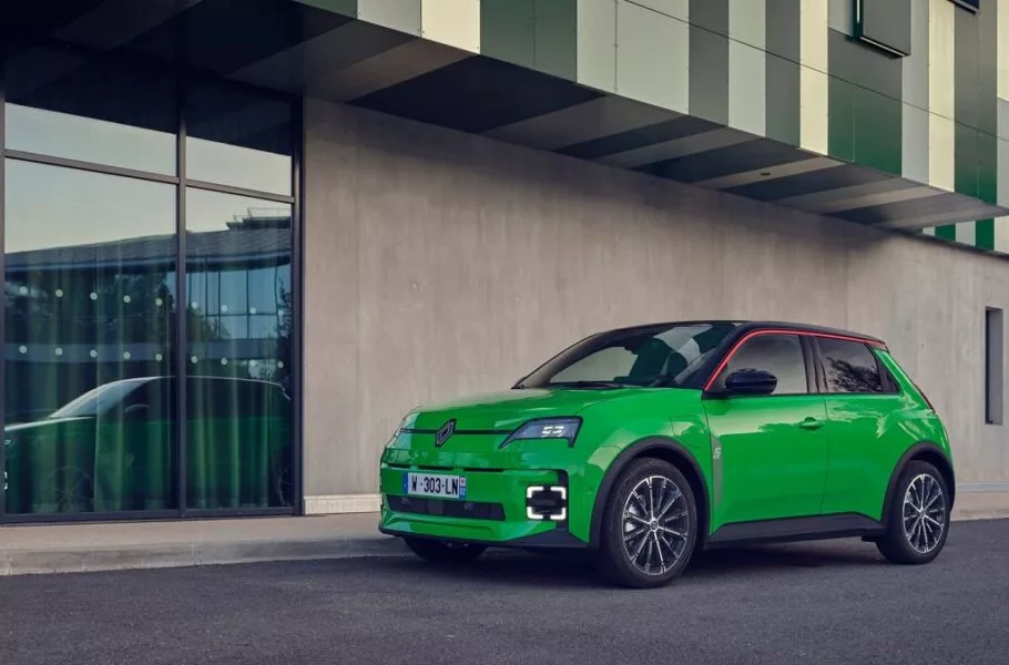 رنو 5 برقی خودرو سال 2025 شد | صحت بخش