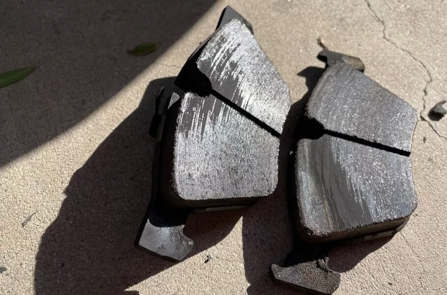 آلودگی غبار لنت ترمز از آلودگی موتورهای دیزلی بیشتر است | صحت بخش