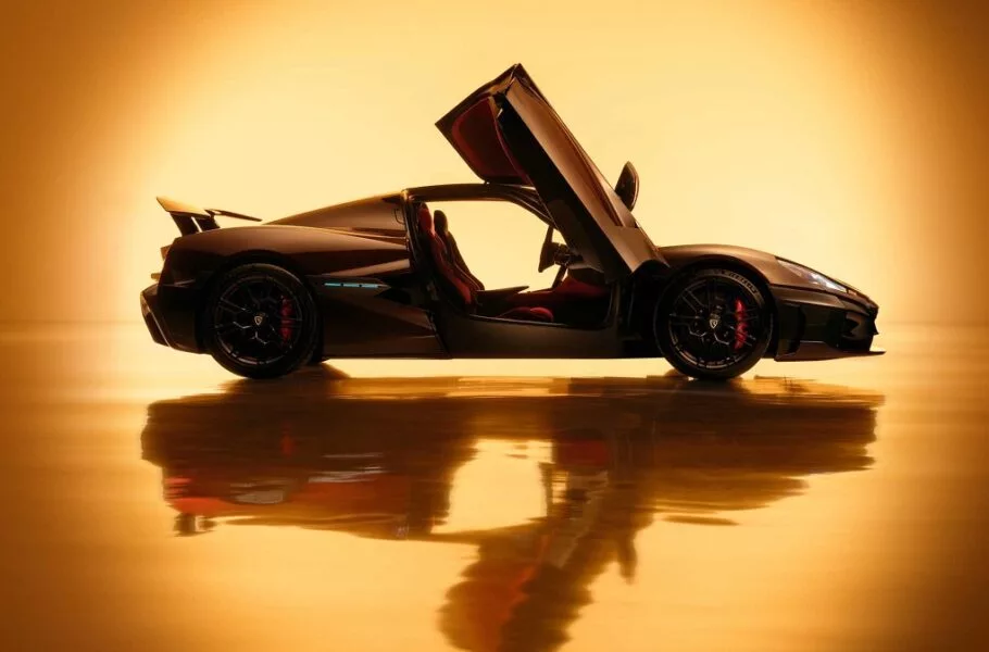 گران‌ترین خودروهای برقی در سال 2025 را بشناسید | صحت بخش