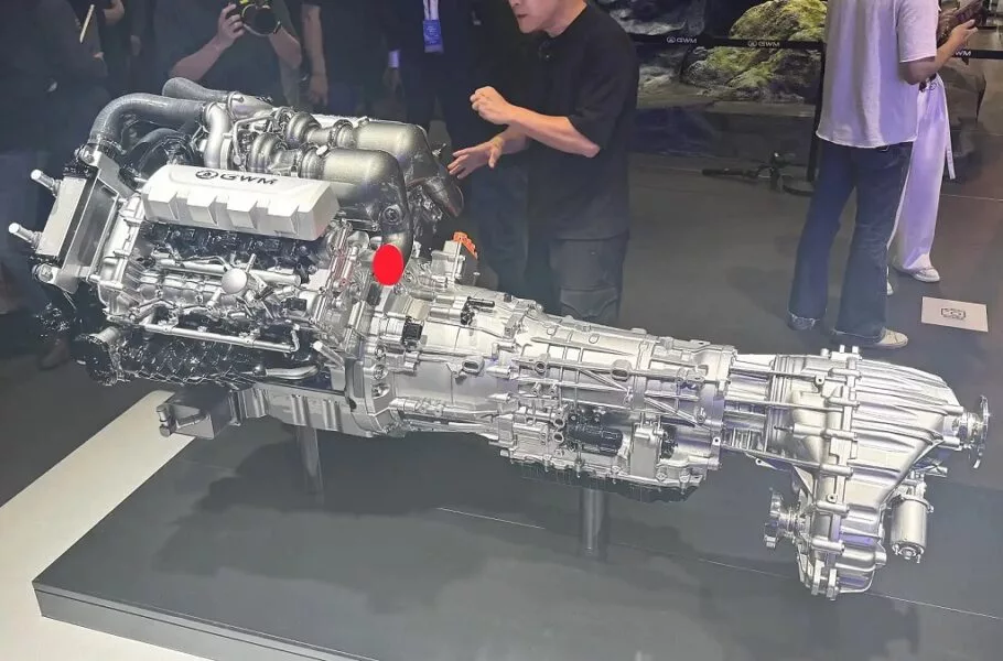 چینی‌ها موتور V8 با توربوشارژرهای دوقلو ساختند | صحت بخش