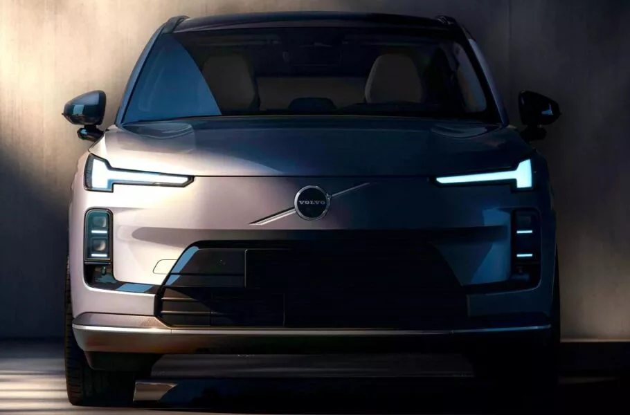 ولوو XC70 ساخت چین معرفی شد؛ کاندید جدید ورود به بازار ایران | اخبار خودرو