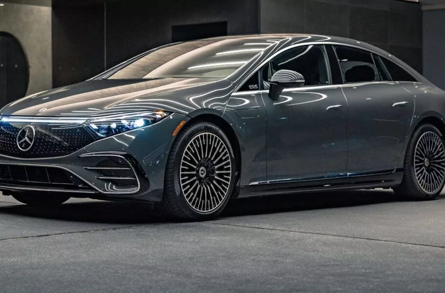 رئیس طراحی مرسدس: طراحی آینده‌نگرانه مرسدس EQS به فروش آن ضربه زده است | صحت بخش