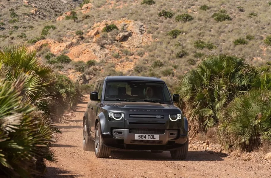 لندرور دیفندر برقی، بازار خودروهای لوکس را تکان خواهد داد | صحت بخش