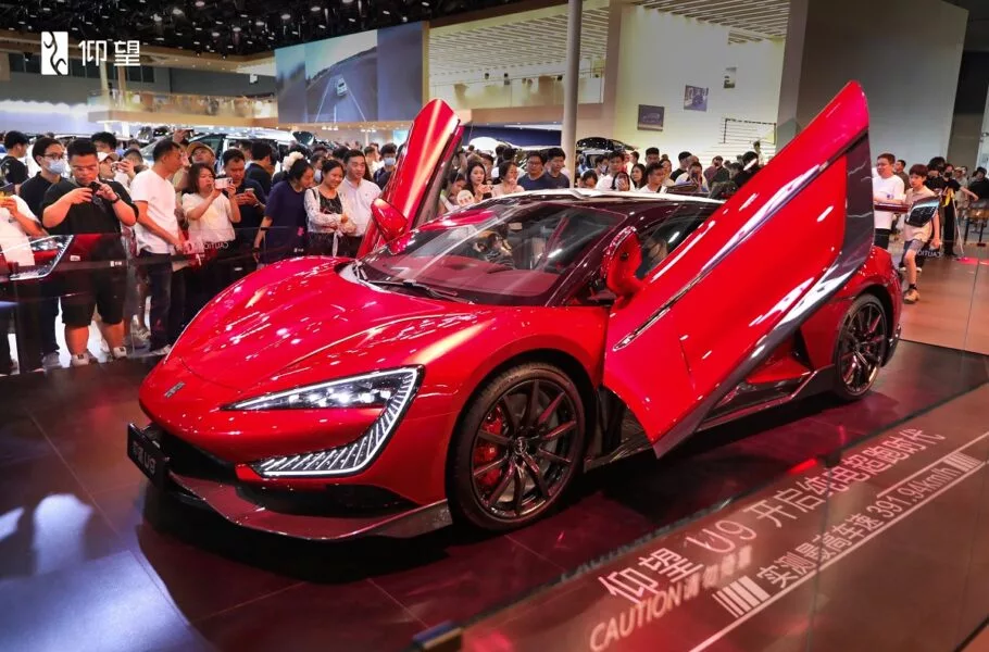 یانگ وانگ U9 ترک‌ادیشن با 3000 اسب‌بخار قدرت به جنگ شیائومی SU7 اولترا می‌رود | صحت بخش