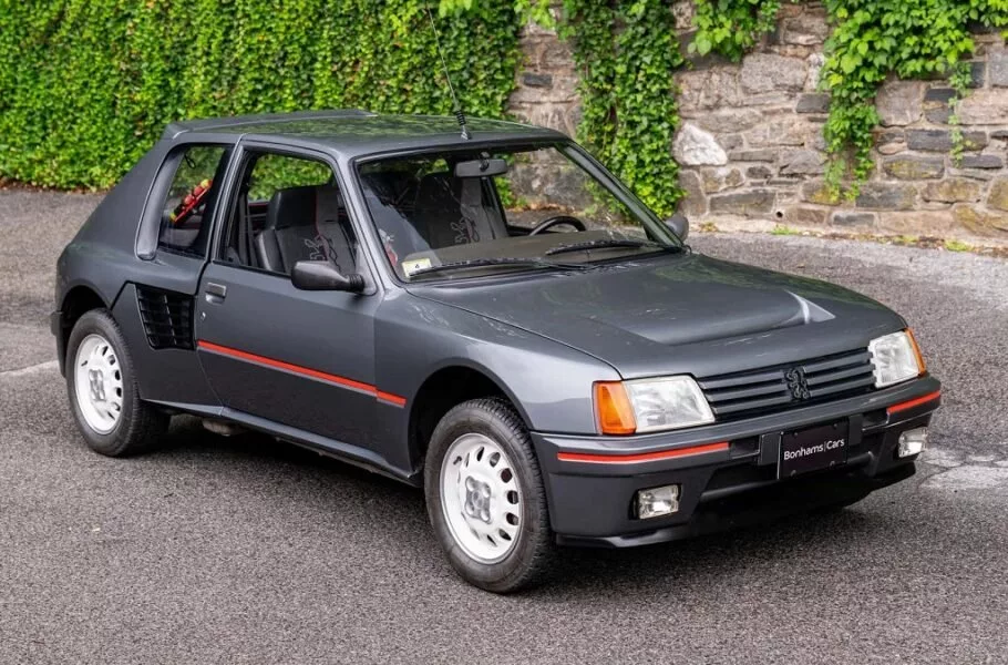 یک دستگاه پژو 205 مدل 1984 با قیمت 368 هزار دلار به فروش رسید! | صحت بخش