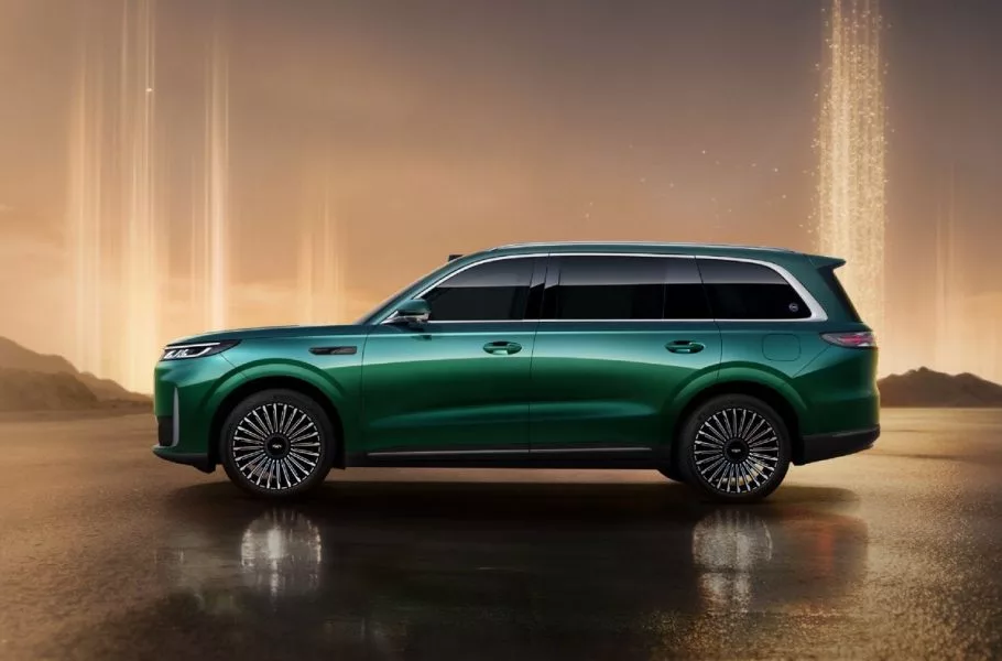 کراس‌اوور لوکس چری فالوین T11 معرفی شد