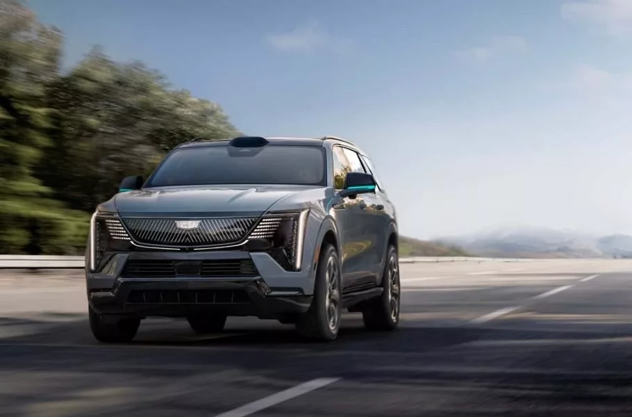 جنرال موتورز صنعت خودروهای برقی و بنزینی را متحول خواهد کرد