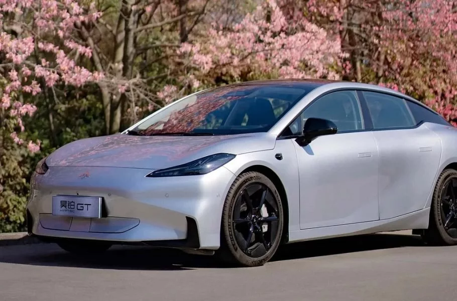 گک کوپه برقی هایپ‌تک GT لایت را با قیمت 21,500 دلار معرفی کرد