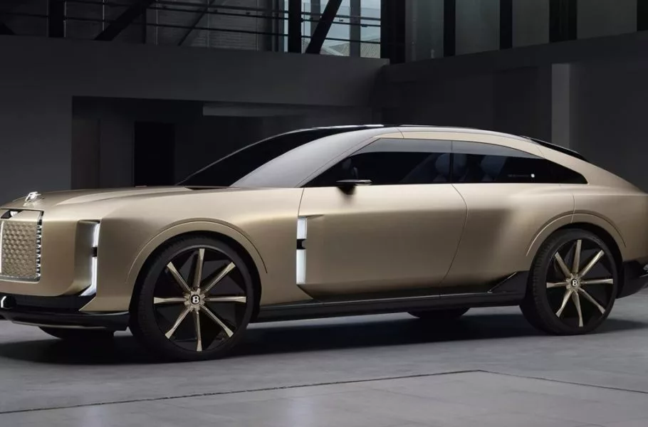 بنتلی با سدان فلایینگ اسپور جدید آینده خود را تغییر می‌دهد