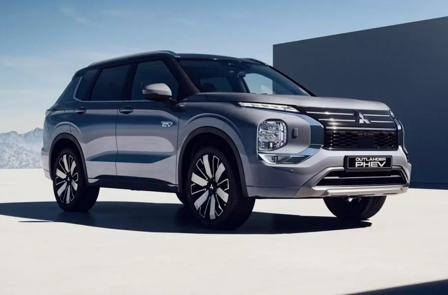 میتسوبیشی اوتلندر پلاگین هیبریدی با باتری بزرگ‌تر اوایل سال 2026 عرضه می‌شود